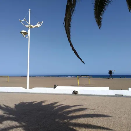 Casa Lolo Y Pepe - 100m To The By Lanzarote Vakantiehuis Playa Honda (Lanzarote)