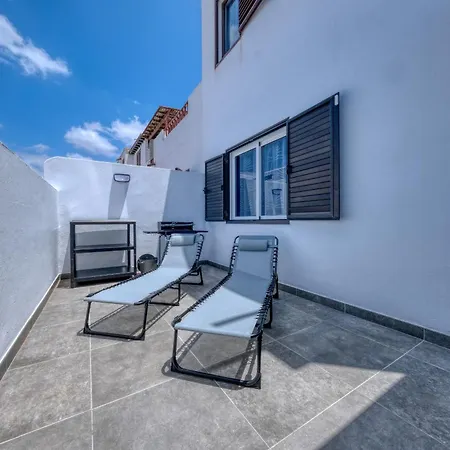 Holiday home Casa Lolo Y Pepe - 100m To The By Lanzarote Playa Honda (Lanzarote)